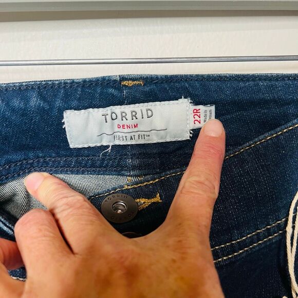 Torrid Flare Jeans NEW sz 22W - Picture 3 of 10